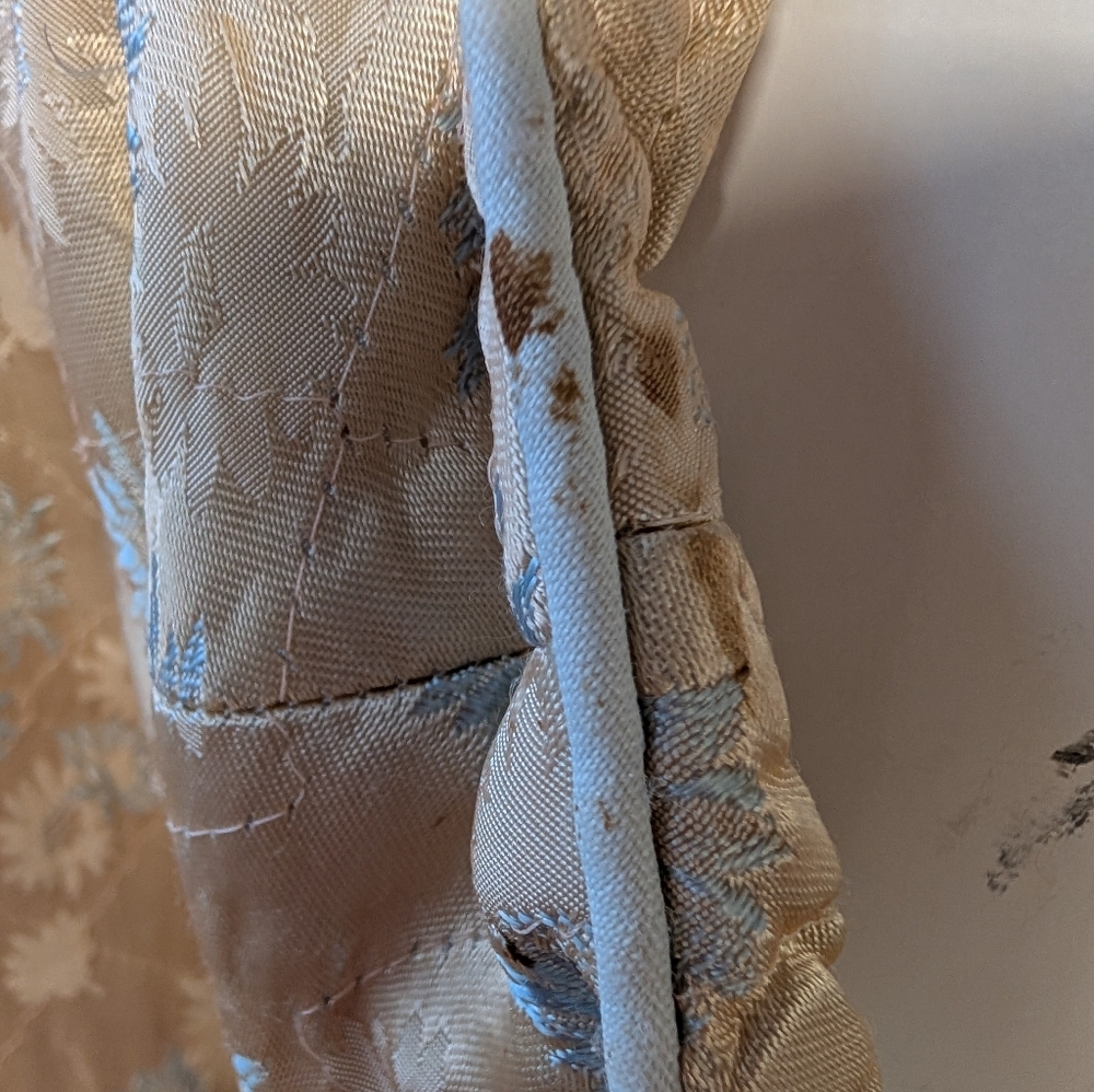 Vintage Robe 1940/50 Cream Satin With Light Blue Floral Free Size - Picture 10 of 16